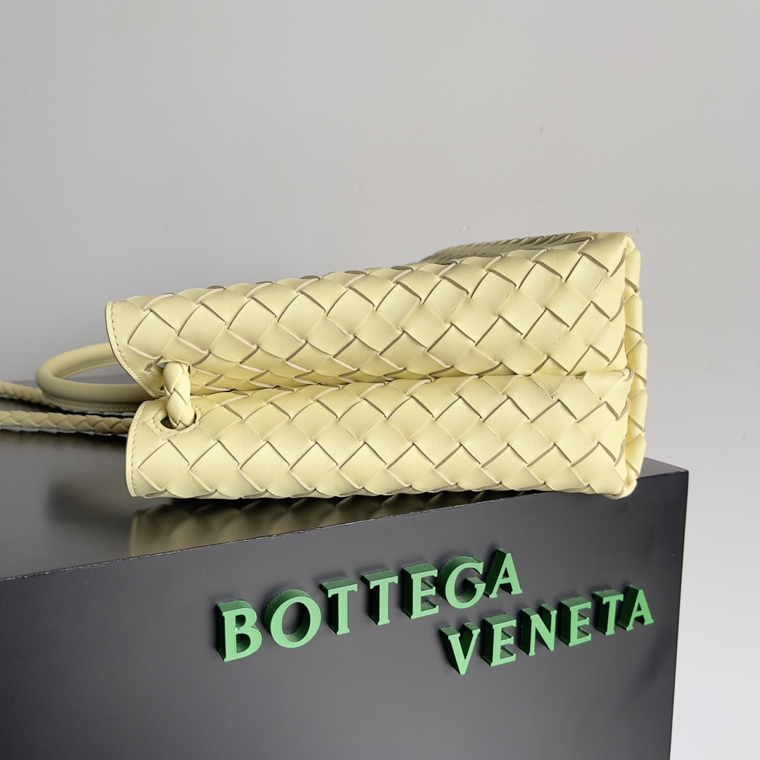 bo*te*ga Ve*ne*ta medium andiamo 32x25x11cm
