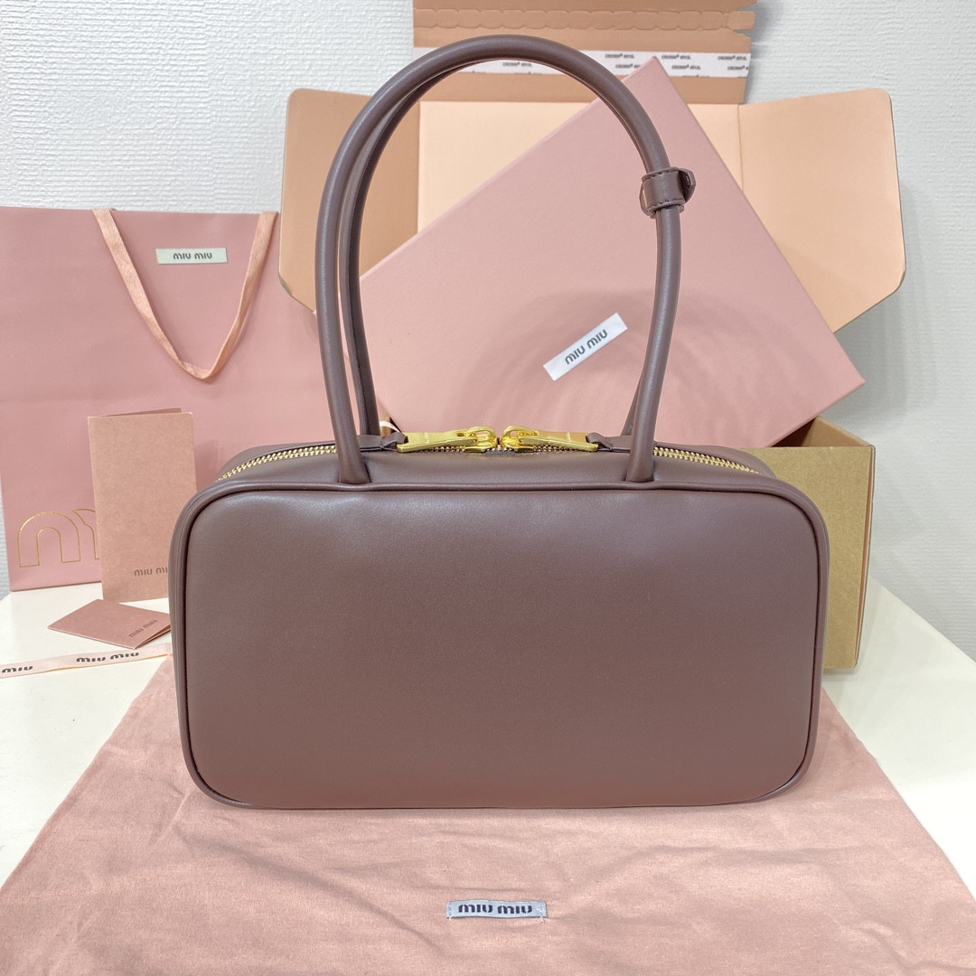 M1v M1v beau naplak leather bag 29x17x9cm
