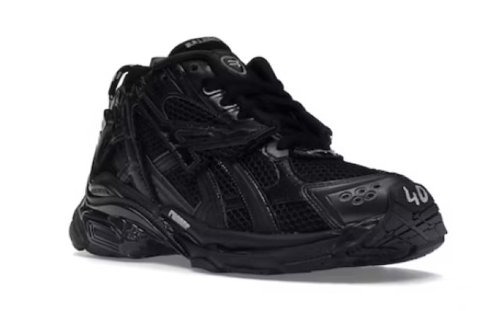 Ba1en*iaga runner black