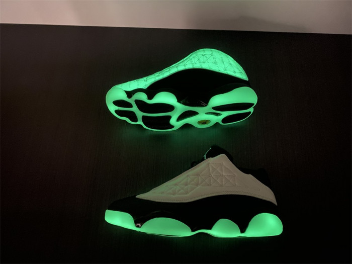 Air Jordan 13 Retro Low Single’s Day (2021) DM0803-300