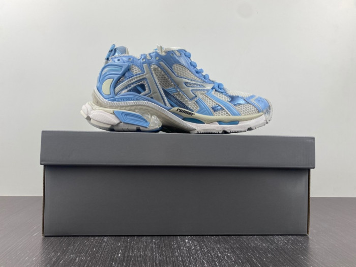 Ba1en*iaga runner sneaker 677403 w3rb2 9744