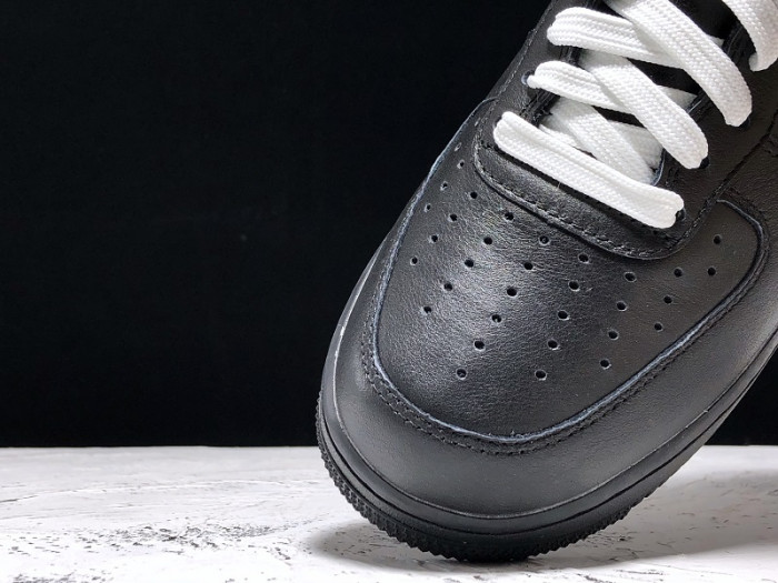 AIR FORCE 1 ’07 VIRGIL X MOMA AV5210-001