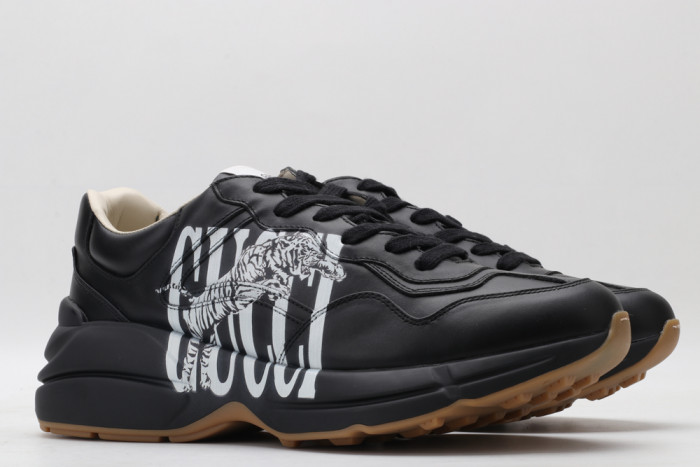 G*u*i rhyton trainer sneaker