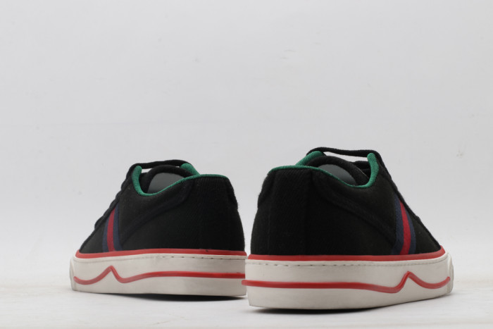 G*u*i low-top sneaker