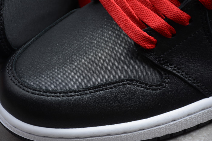Air Jordan 1 Retro High OG “Black Satin” 555088-060