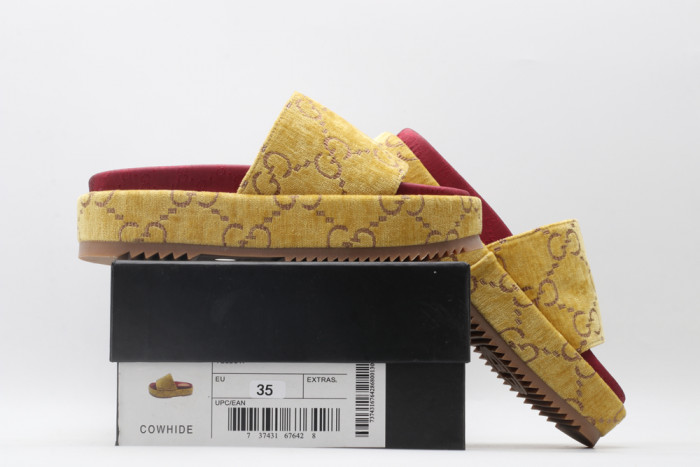 G*u*i slippers