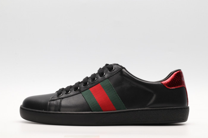 G*u*i low-top sneaker