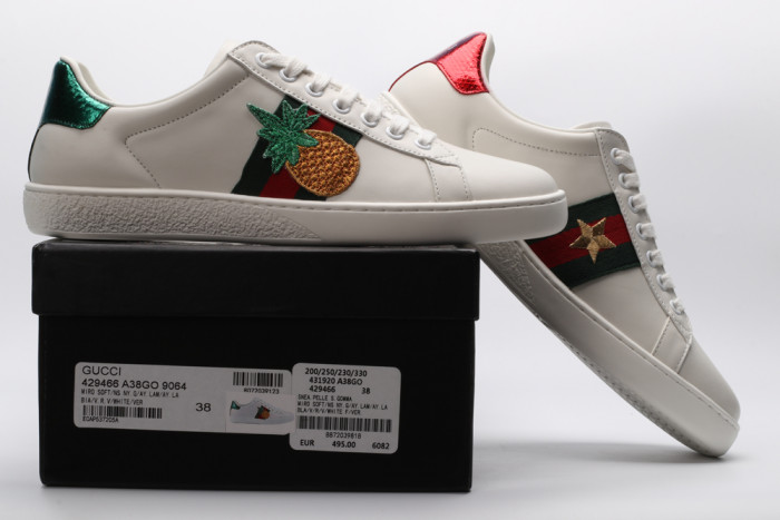 G*u*i low-top sneaker