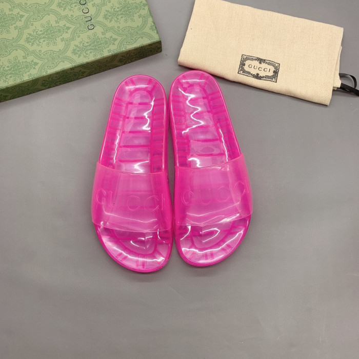 G*u*i slippers