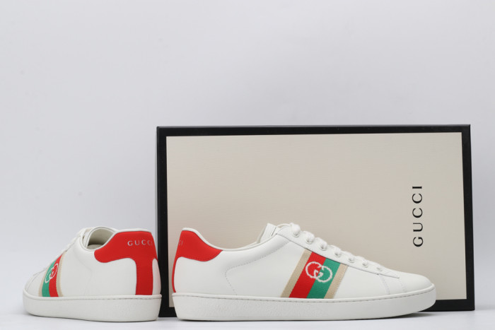 G*u*i low-top sneaker