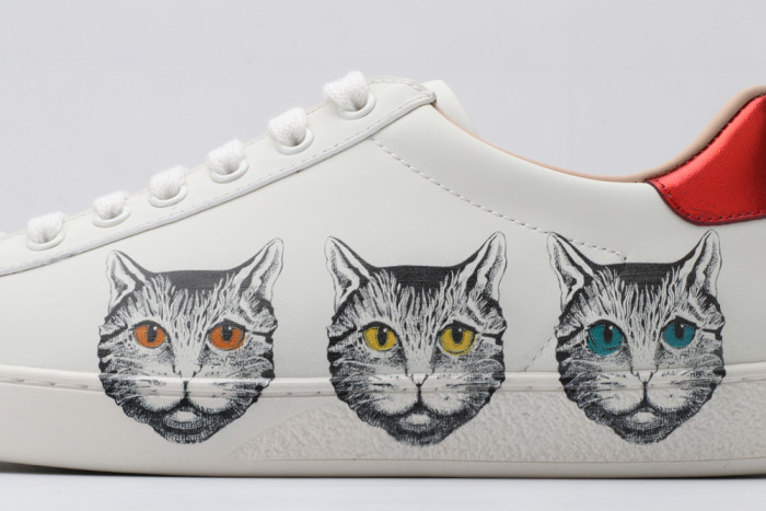 G*u*i low-top sneaker