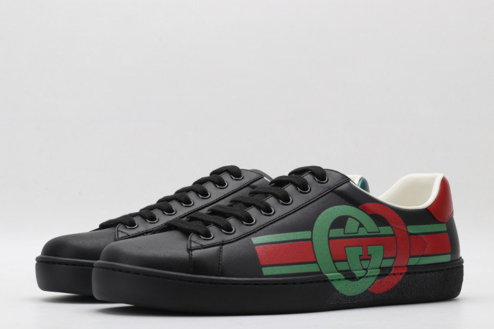 G*u*i low-top sneaker