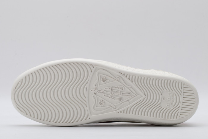 G*u*i low-top sneaker