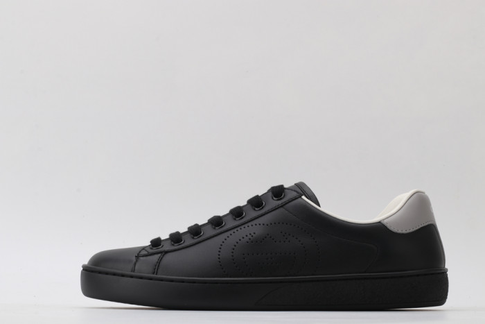 G*u*i low-top sneaker