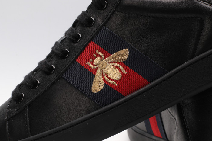 G*u*i low-top sneaker