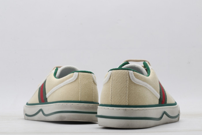 G*u*i low-top sneaker