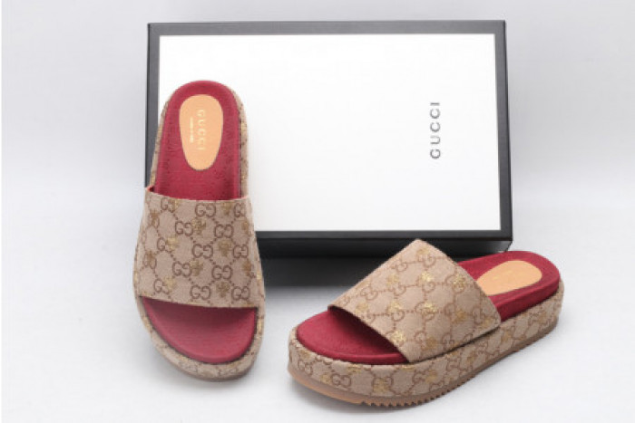 G*u*i slippers