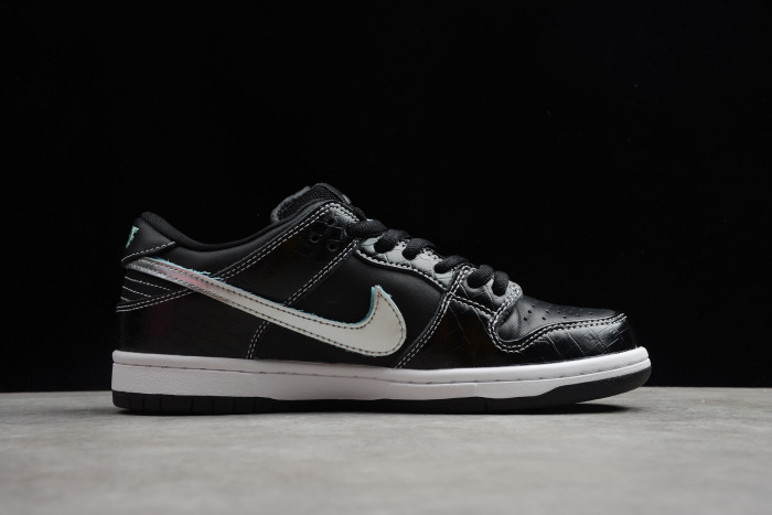 nike sb dunk low di*m*nd S*pply co black di*m*nd bv1310-001