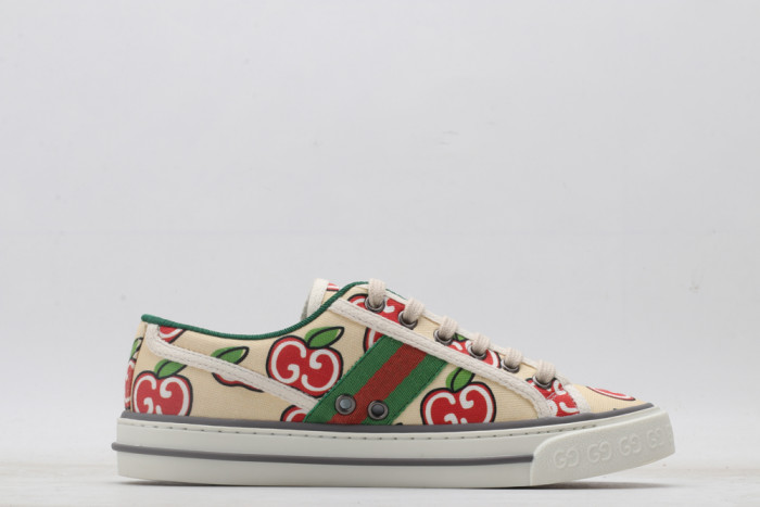 G*u*i low-top sneaker