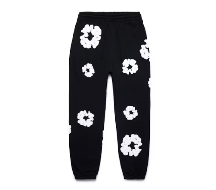 De*1m tears the cotton wreath sweatpants