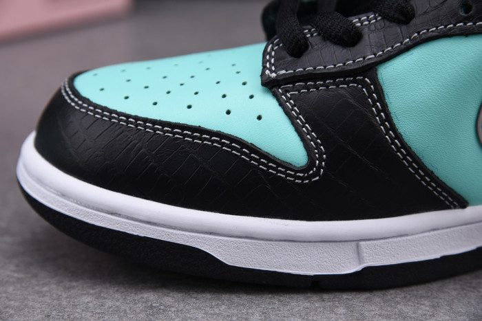 nike dunk sb low di*m*nd S*pply co. "t*f*ny" 304292-402