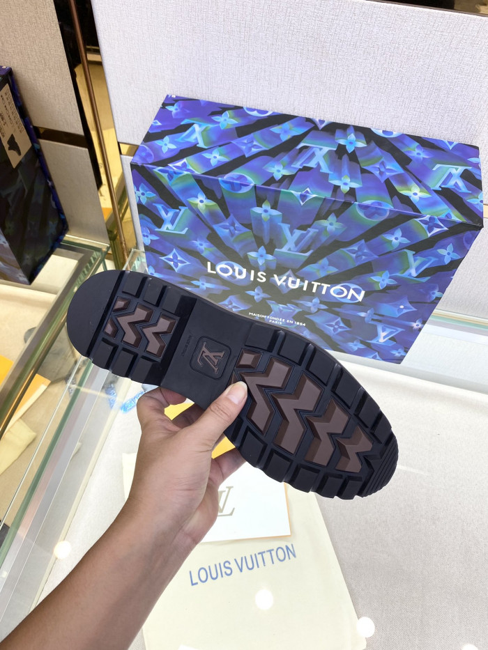 LOUS VUITO BOOTS