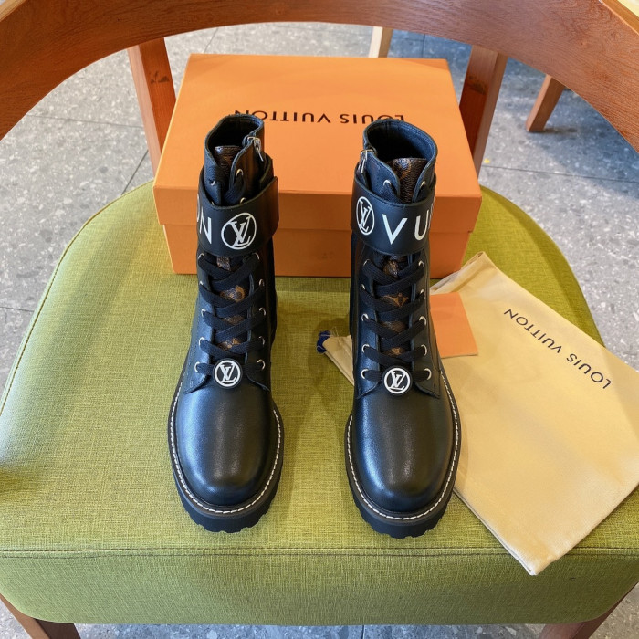 LOUS VUITO BOOTS