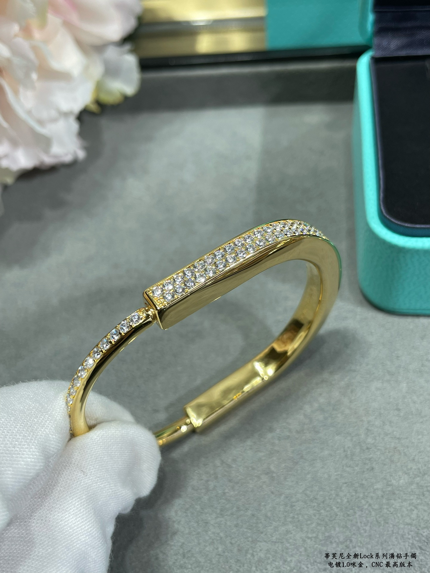 t*f*ny & co. lock full D1am0nd bracelet