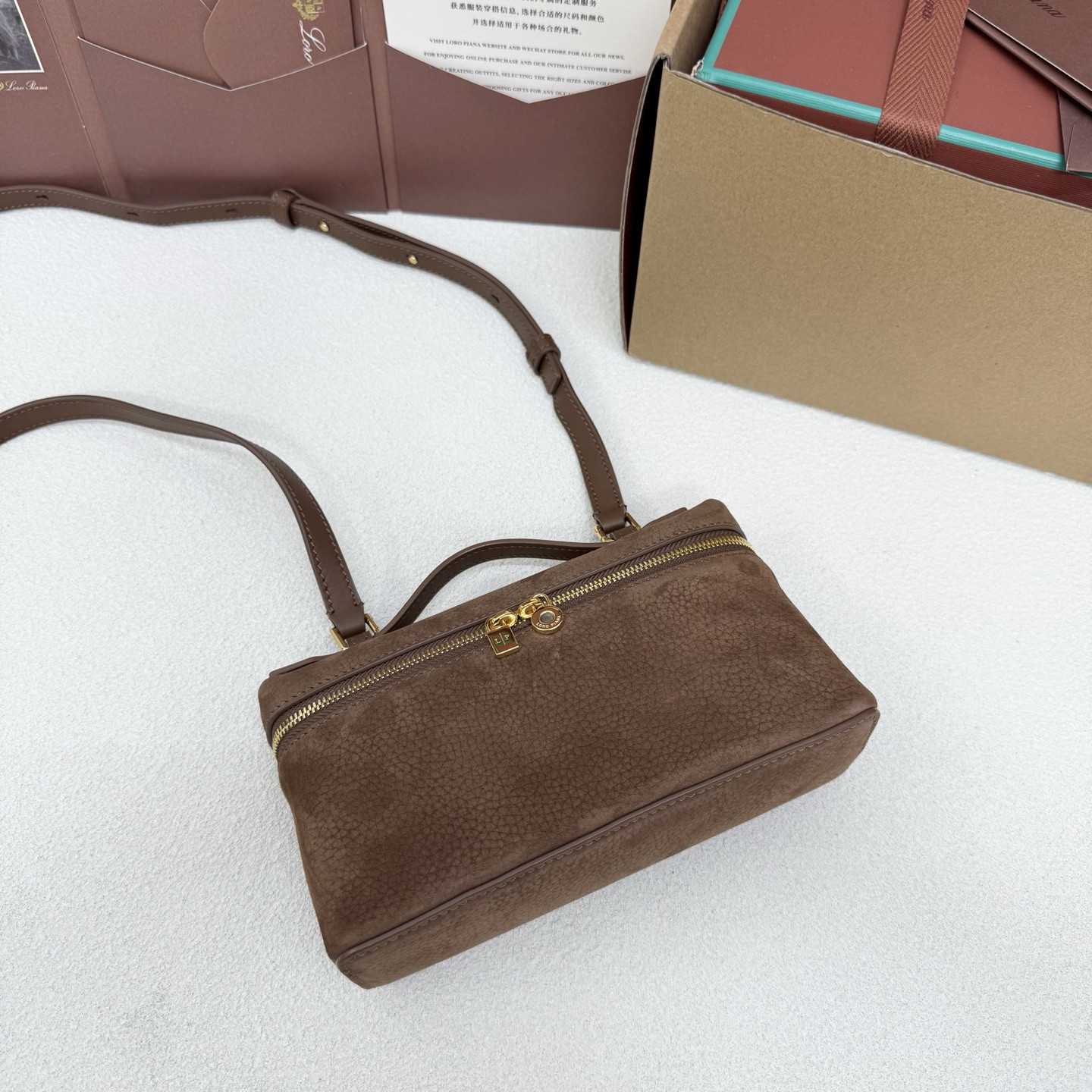 L0r0 P1ana extra pocket l19 11 x 19 x 6.5 cm
